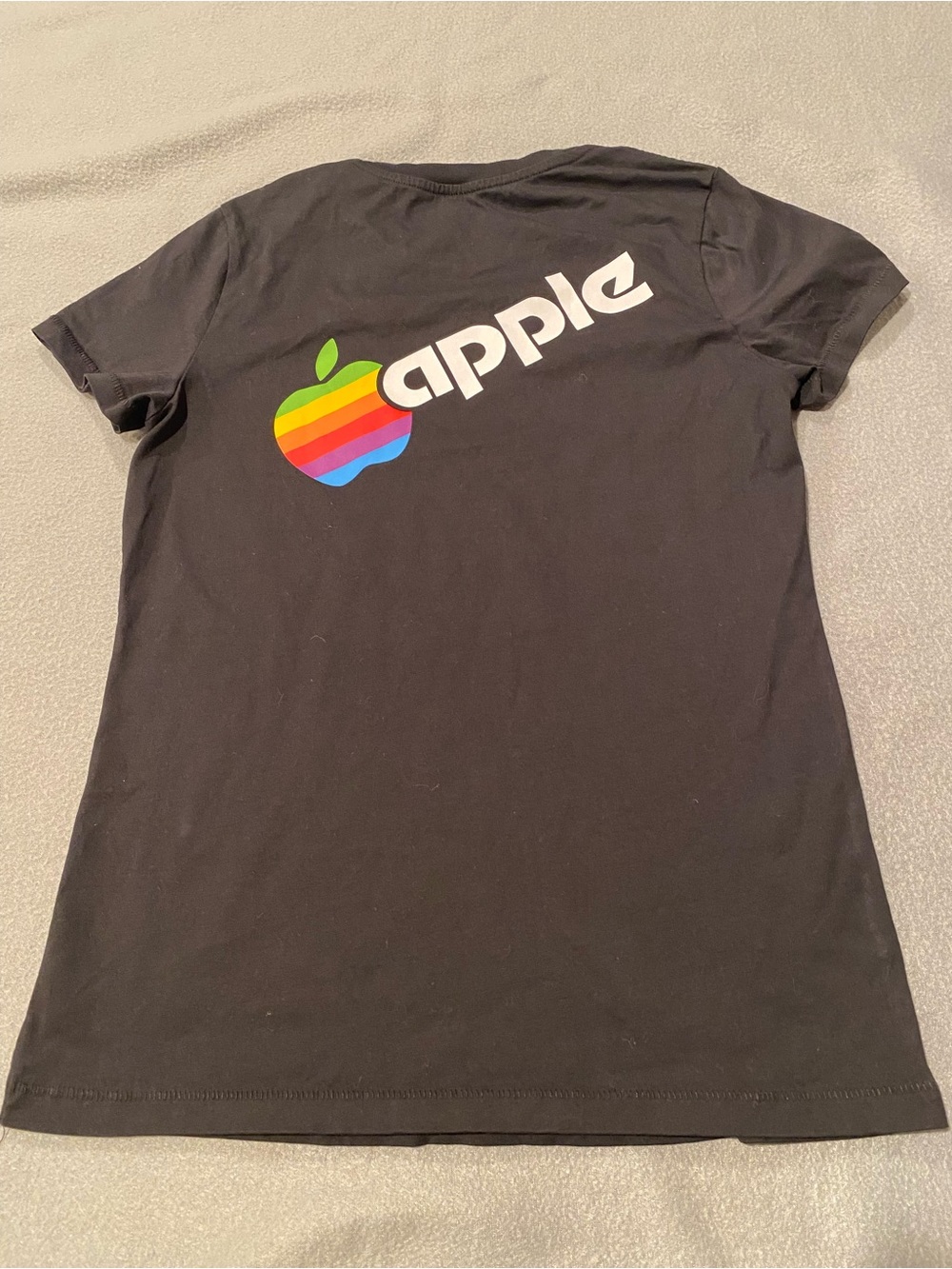 Apple Women's Short Sleeve T Shirt Black Multicolor Back print Medium - Picture 2 of 7